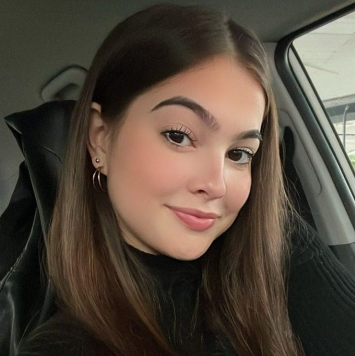 <em>Emily R.</em>